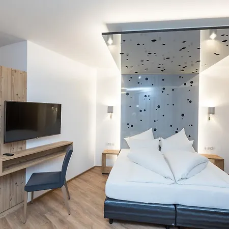 The Otel